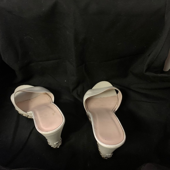 CHANEL PINK BEIGE CHAIN WEDGE MULES/SLIDES W/CHAIN SZ 36 - Picture 4 of 11